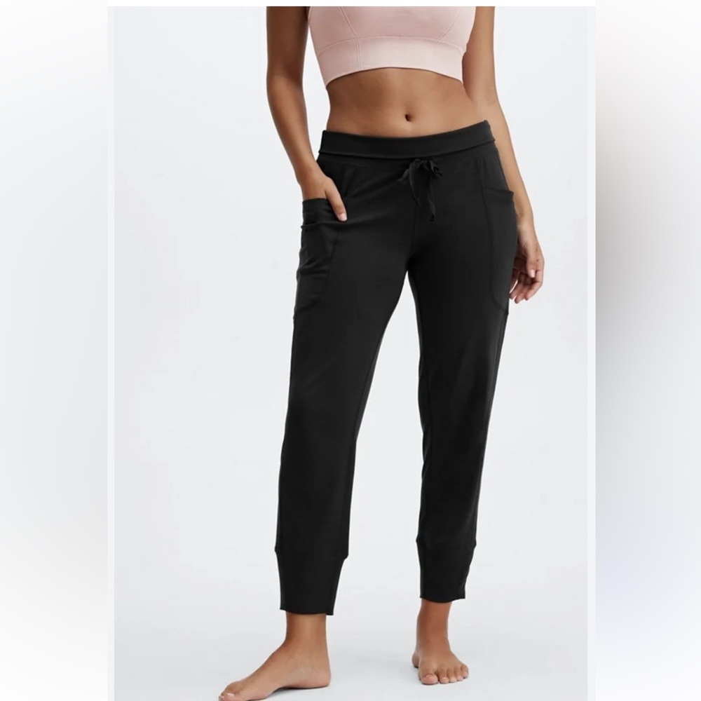Fabletics Black Women’s High Waisted Performance/Lounge Joggers. Size XS(761)